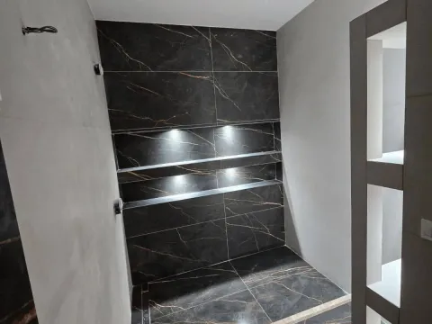 Prodaja, dvosoban stan, 72m², Stari Aerodrom, Podgorica - image 13