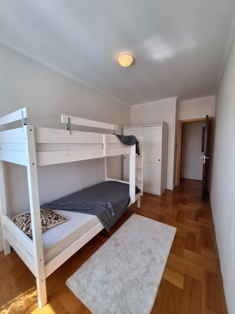Rent, two bedroom apartment, 70m², Podgorica, Crna Gora