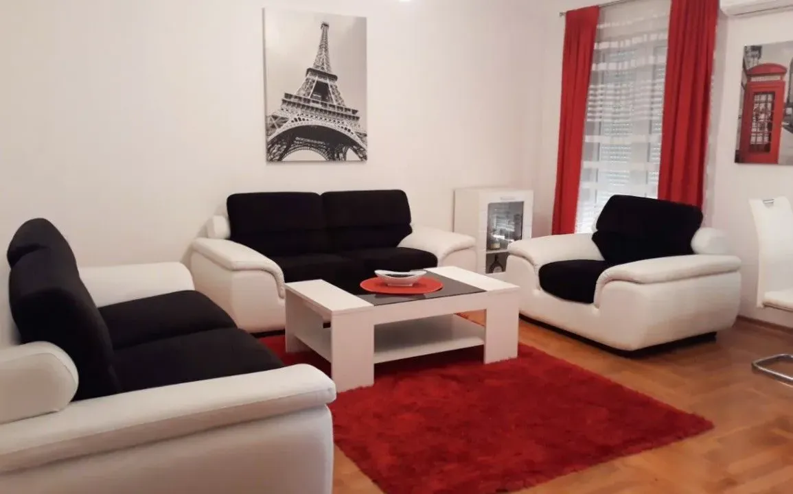 Izdavanje, jednosoban stan, 46m², Centar, Podgorica