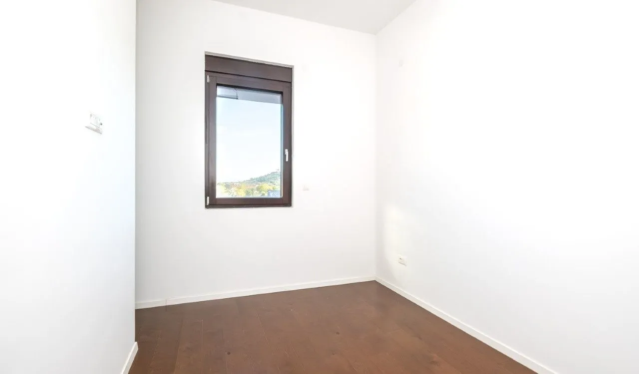 Prodaja, trosoban stan, 95m², Gornja Gorica, Podgorica