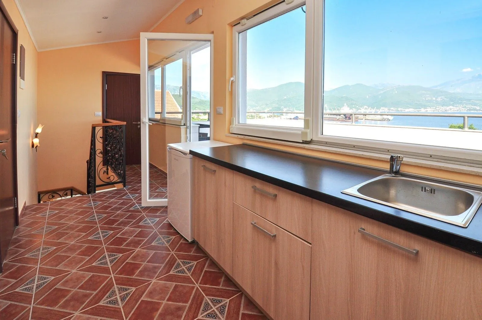Prodaja, kuća, 260m², Bijela, Herceg Novi