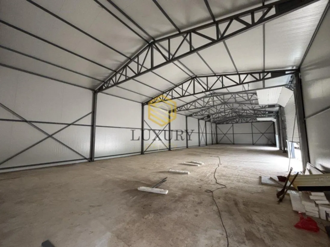 Rent, office space, 500m², Golubovci, Podgorica
