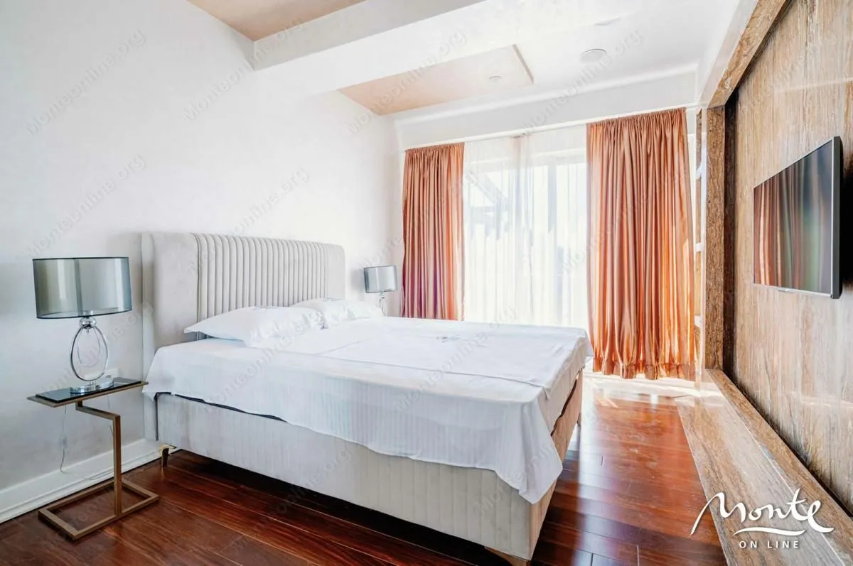 Sale, three bedroom apartment, 200m², Budva, Crna Gora