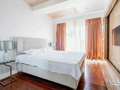 Sale, three bedroom apartment, 200m², Budva, Crna Gora - image 5