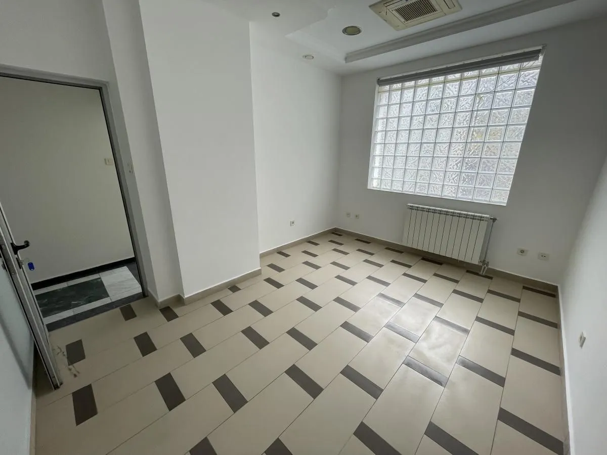 Rent, office space, 245m², Bulevar Oslobodjenja, Novi Sad Sve Podlokacije