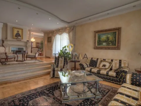 Prodaja, kuća, 930m², Tološi, Podgorica - image 6