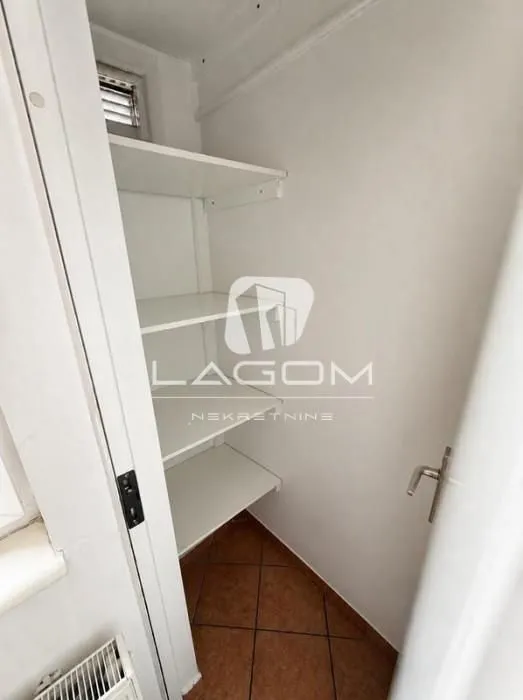 Sale, three bedroom apartment, 93m², Voždovac Sve Podlokacije, Beograd