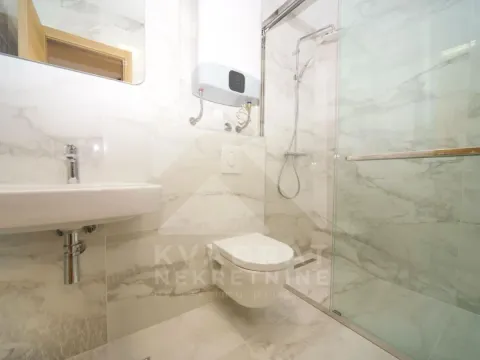 Izdavanje, trosoban stan, 104m², City Kvart, Podgorica - image 11