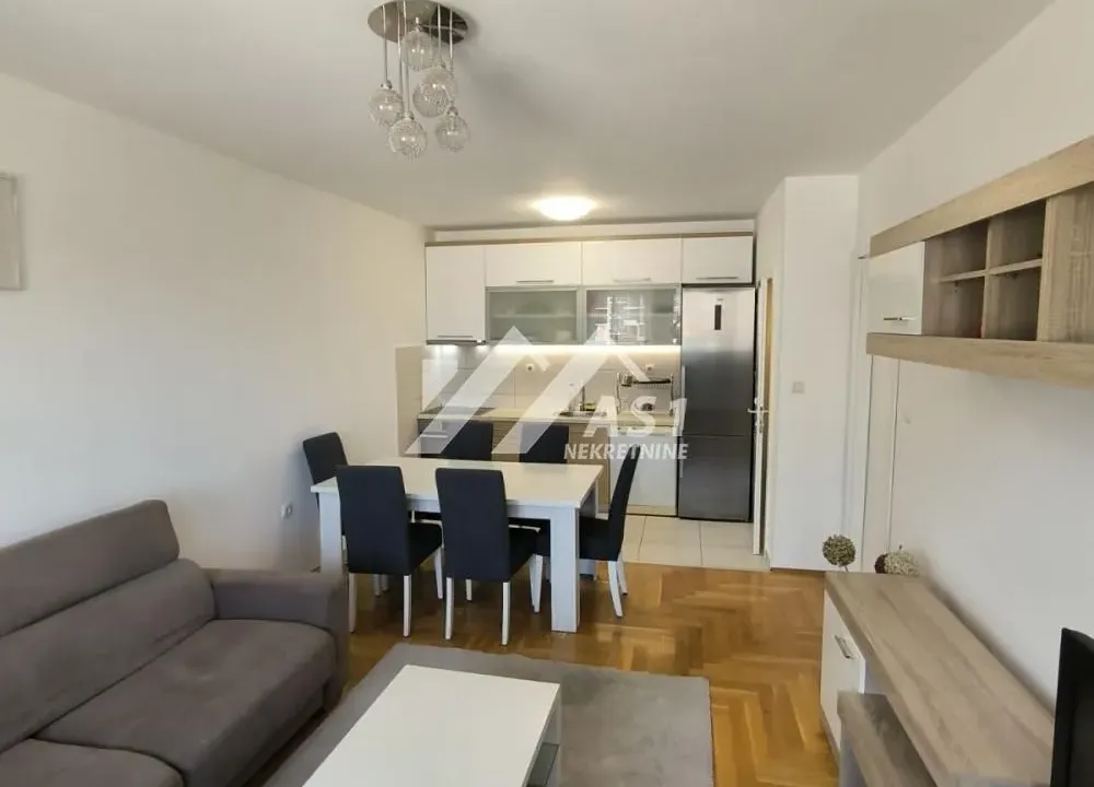 Izdavanje, trosoban stan, 65m², Telep, Novi Sad Sve Podlokacije