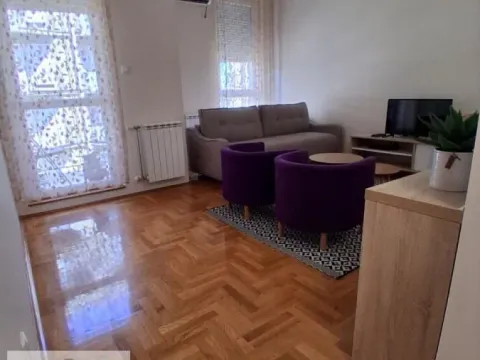 Rent, studio apartment, 33m², Centar, Novi Sad - image 6