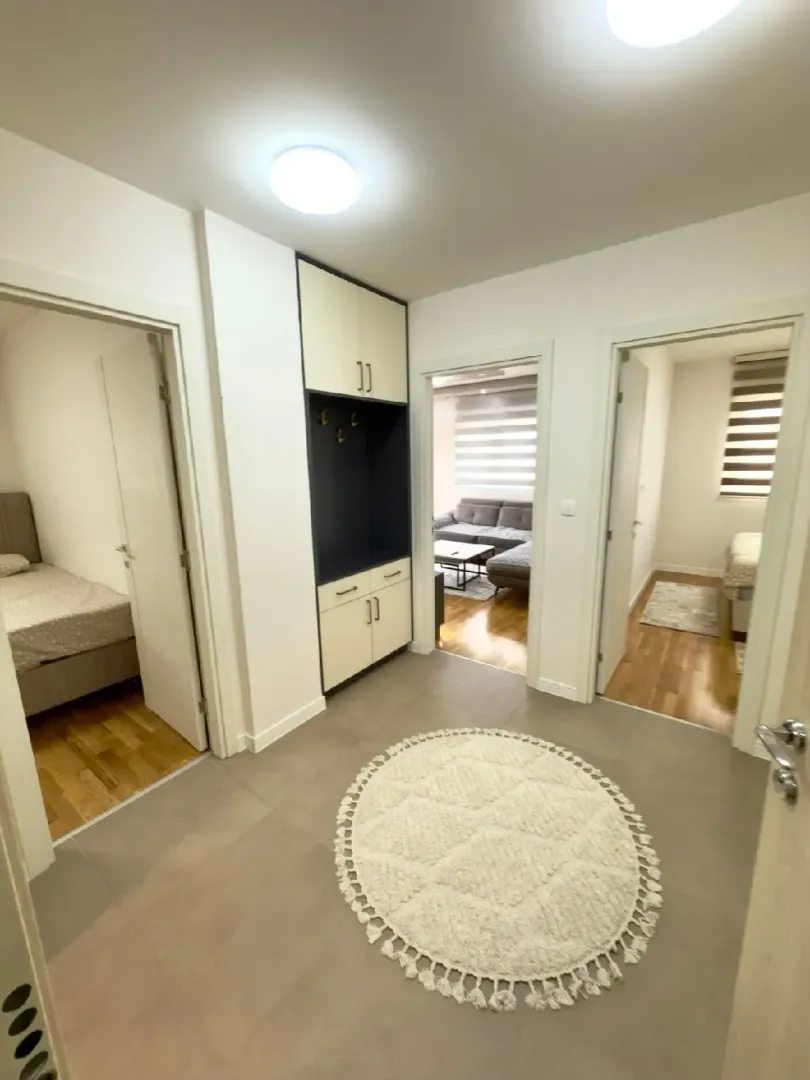 Rent, one bedroom apartment, 64m², Pobrežje, Podgorica