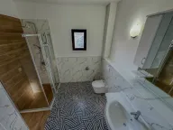 Sale, house, 343m², Obala Morače, Podgorica - image 7