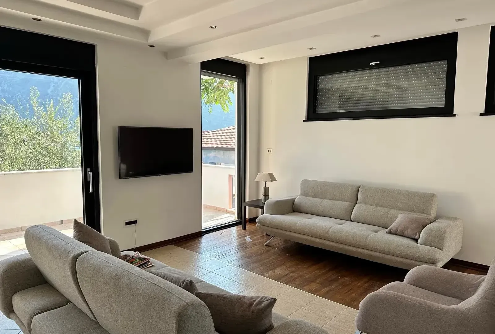 Rent, apartment, 120m², Kotor, Crna Gora