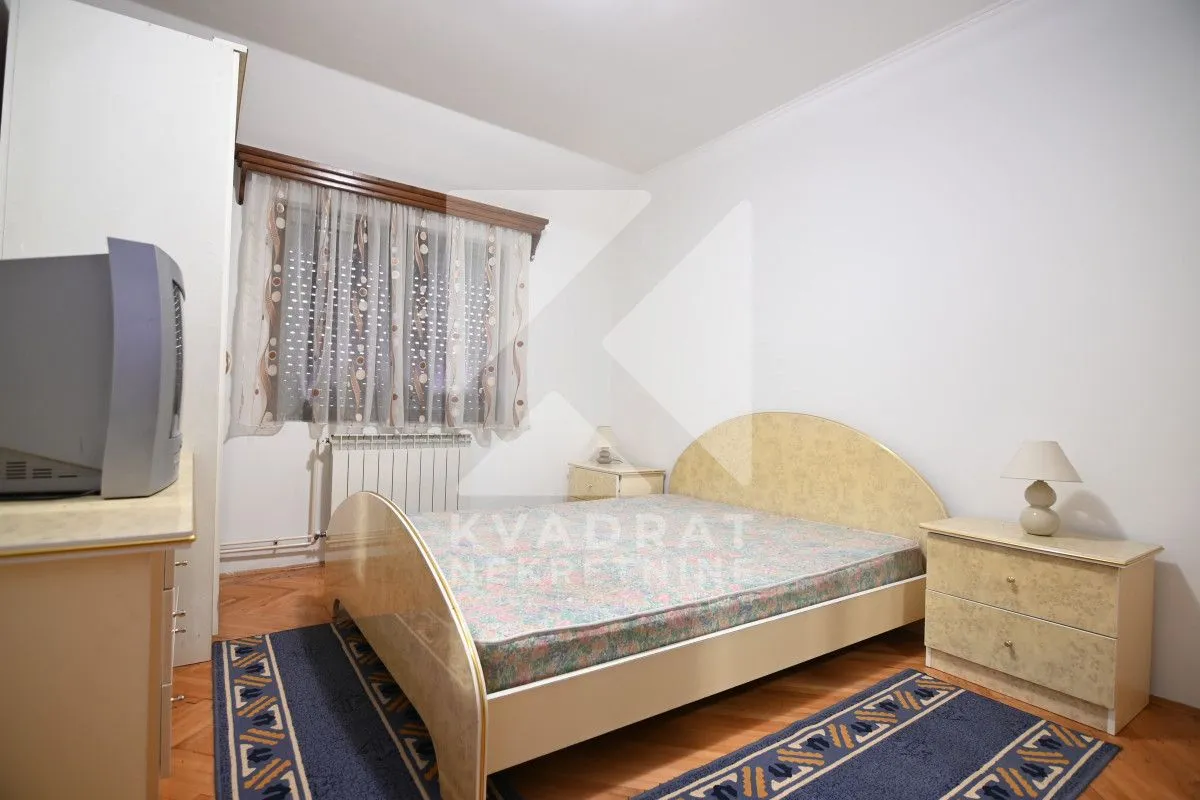 Prodaja, kuća, 240m², Zabjelo, Podgorica