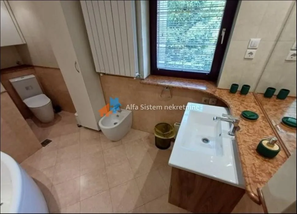 Rent, house, 300m², Voždovac Sve Podlokacije, Beograd