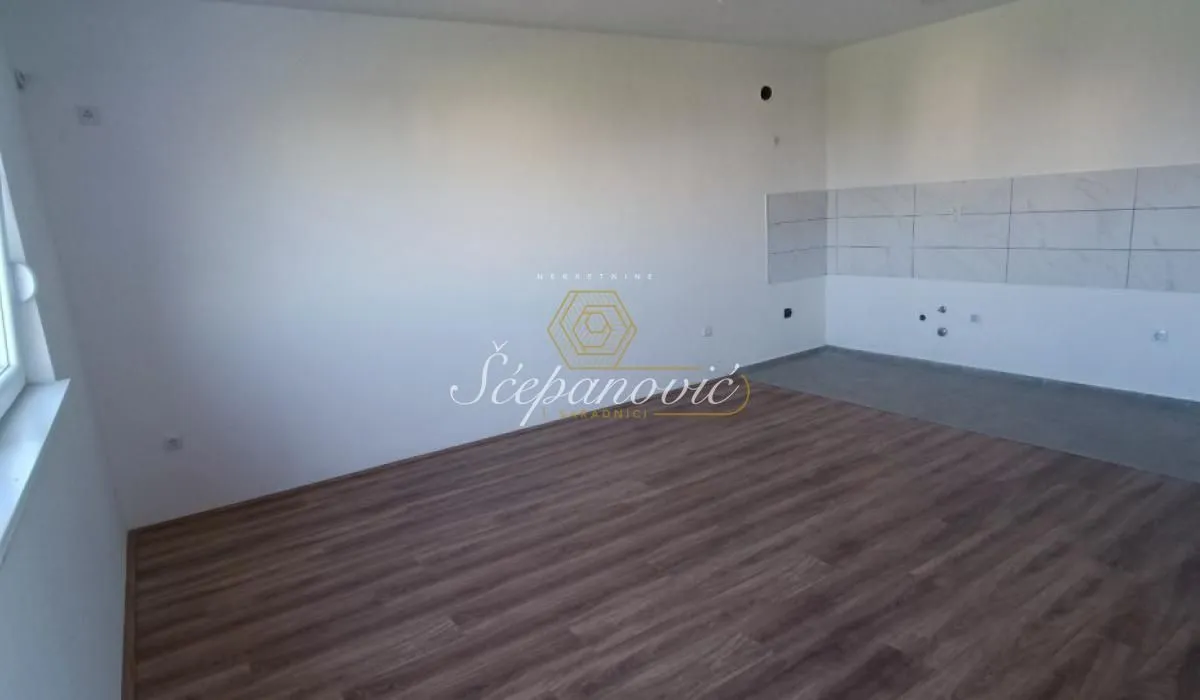 Prodaja, dvosoban stan, 45m², Veternička rampa, Novi Sad Sve Podlokacije