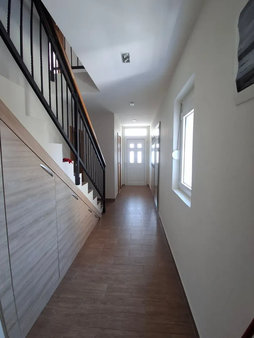 Rent, three bedroom apartment, 155m², Zabjelo, Podgorica