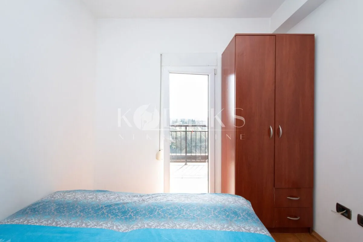Rent, three bedroom apartment, 87m², 1 maj, Podgorica