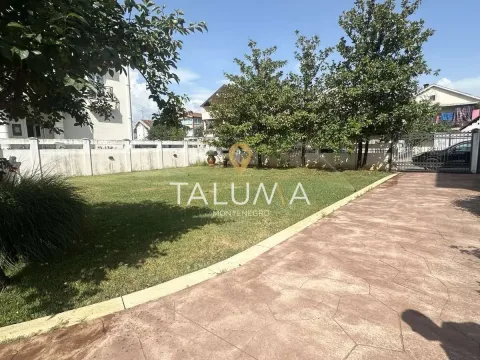 Prodaja, kuća, 405m², Stari Aerodrom, Podgorica - image 3