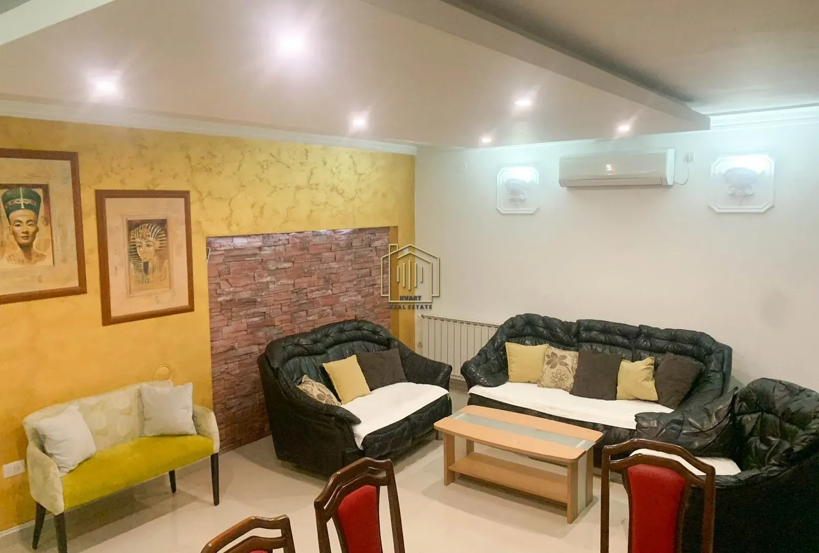 Izdavanje, dvosoban stan, 95m², Tološi, Podgorica