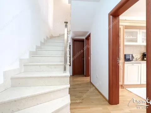 Prodaja, četvorosoban stan, 150m², Rozino, Budva - image 24