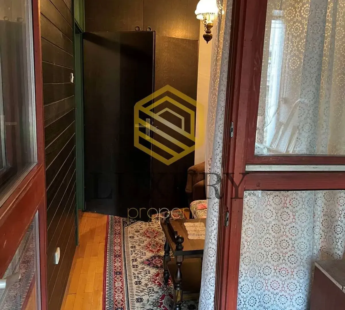 Izdavanje, trosoban stan, 95m², Blok 5, Podgorica