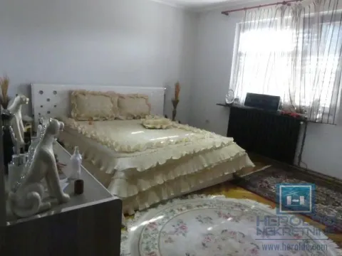 Prodaja, kuća, 380m², Pivara, Jagodina - image 76