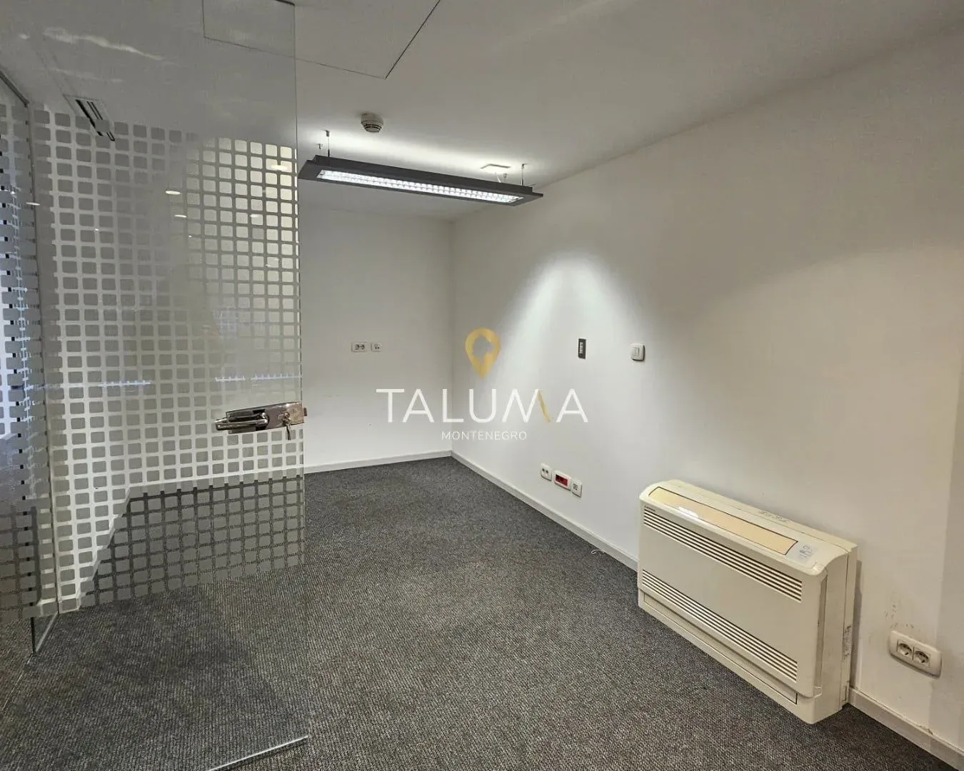 Rent, office space, 180m², City Kvart, Podgorica