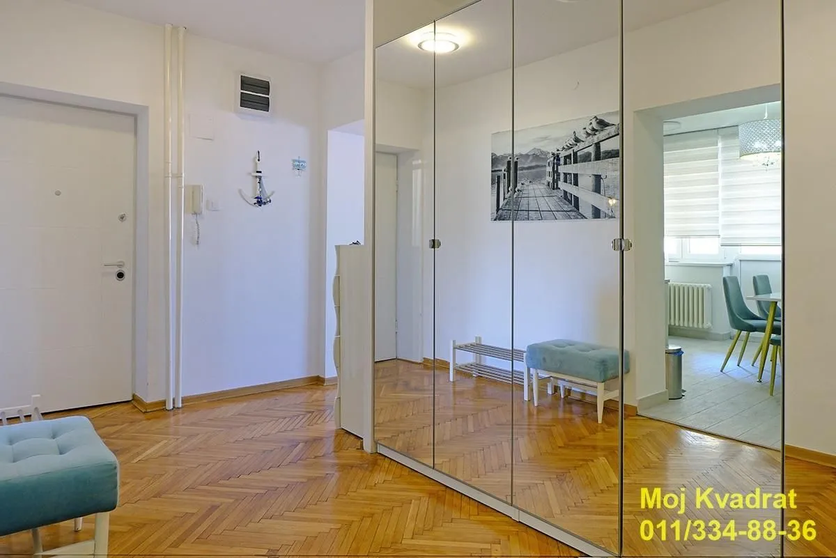 Izdavanje, trosoban stan, 93m², Savski Venac, Beograd