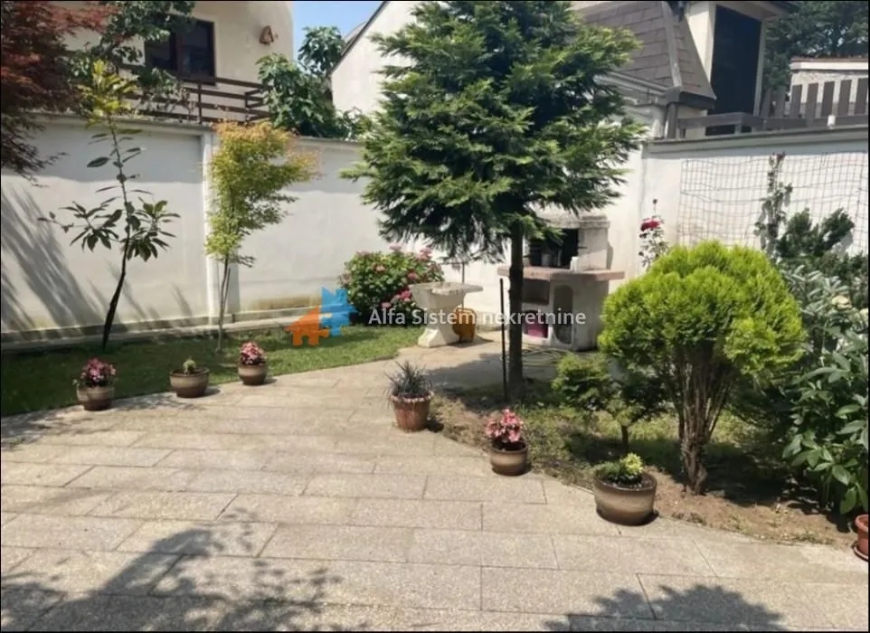 Rent, house, 360m², Voždovačka Crkva, Voždovac Sve Podlokacije