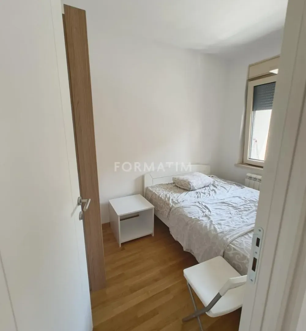 Rent, four bedroom apartment, 65m², Bulbulder, Zvezdara Sve Podlokacije