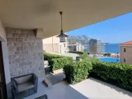 Sale, studio apartment, 70m², Bečići, Budva - image 1