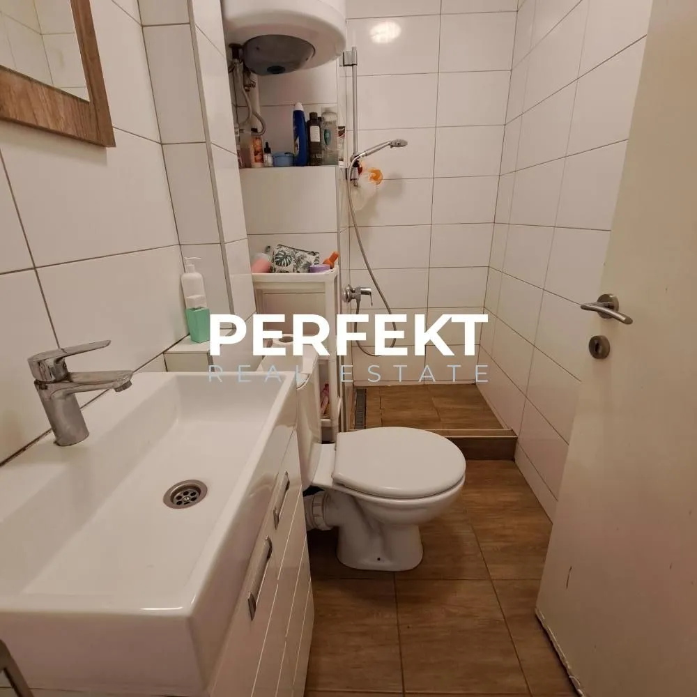 Sale, one bedroom apartment, 38m², Karaburma, Palilula Sve Podlokacije