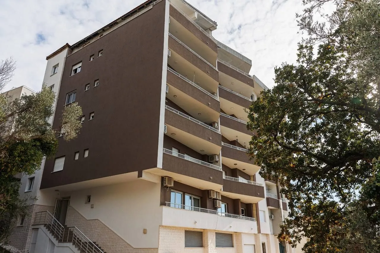 Sale, two bedroom apartment, 51m², Bečići, Budva