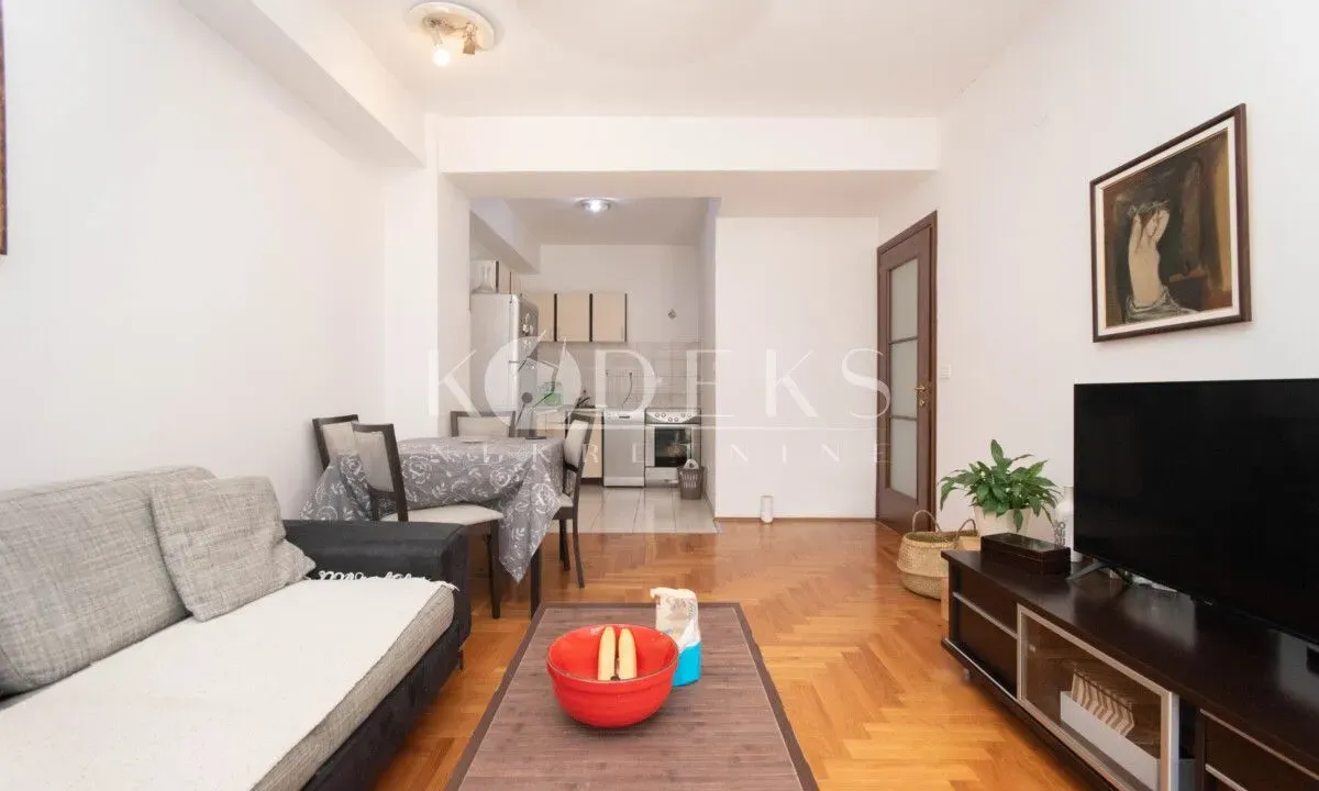 Izdavanje, jednosoban stan, 63m², City Kvart, Podgorica
