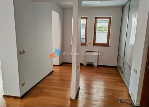 Izdavanje, četvorosoban stan, 135m², Autokomanda, Voždovac Sve Podlokacije - image 4
