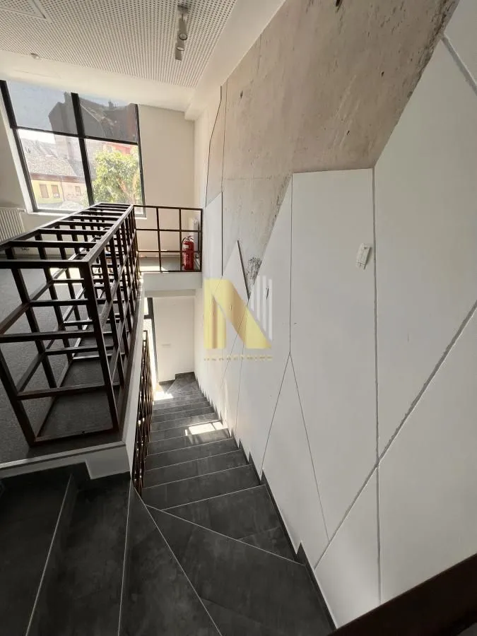 Rent, office space, 527m², Podbara, Novi Sad Sve Podlokacije