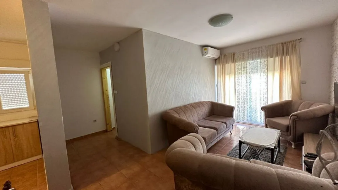 Rent, two bedroom apartment, 70m², Lazi, Budva