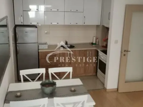 Izdavanje, jednosoban stan, 47m², City Kvart, Podgorica - image 3