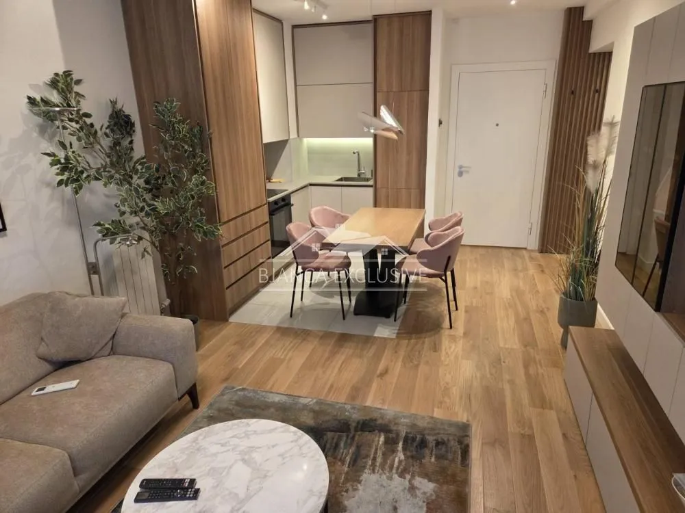 Sale, two bedroom apartment, 50m², Novi Beograd Blok 65, Novi Beograd Sve Podlokacije