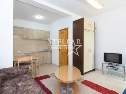 Izdavanje, garsonjera, 24m2, Dalmatinska ulica, Podgorica Izdavanje, garsonjera, 24m2, Dalmatinska ulica, Podgorica