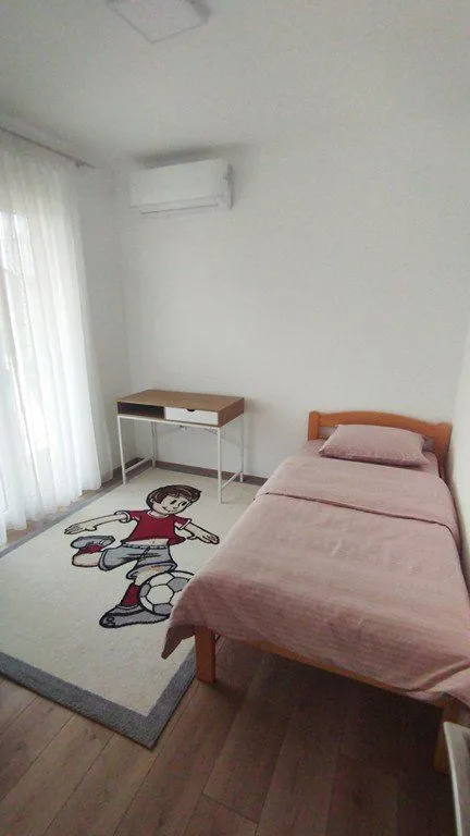 Rent, three bedroom apartment, 100m², Zagorič, Podgorica