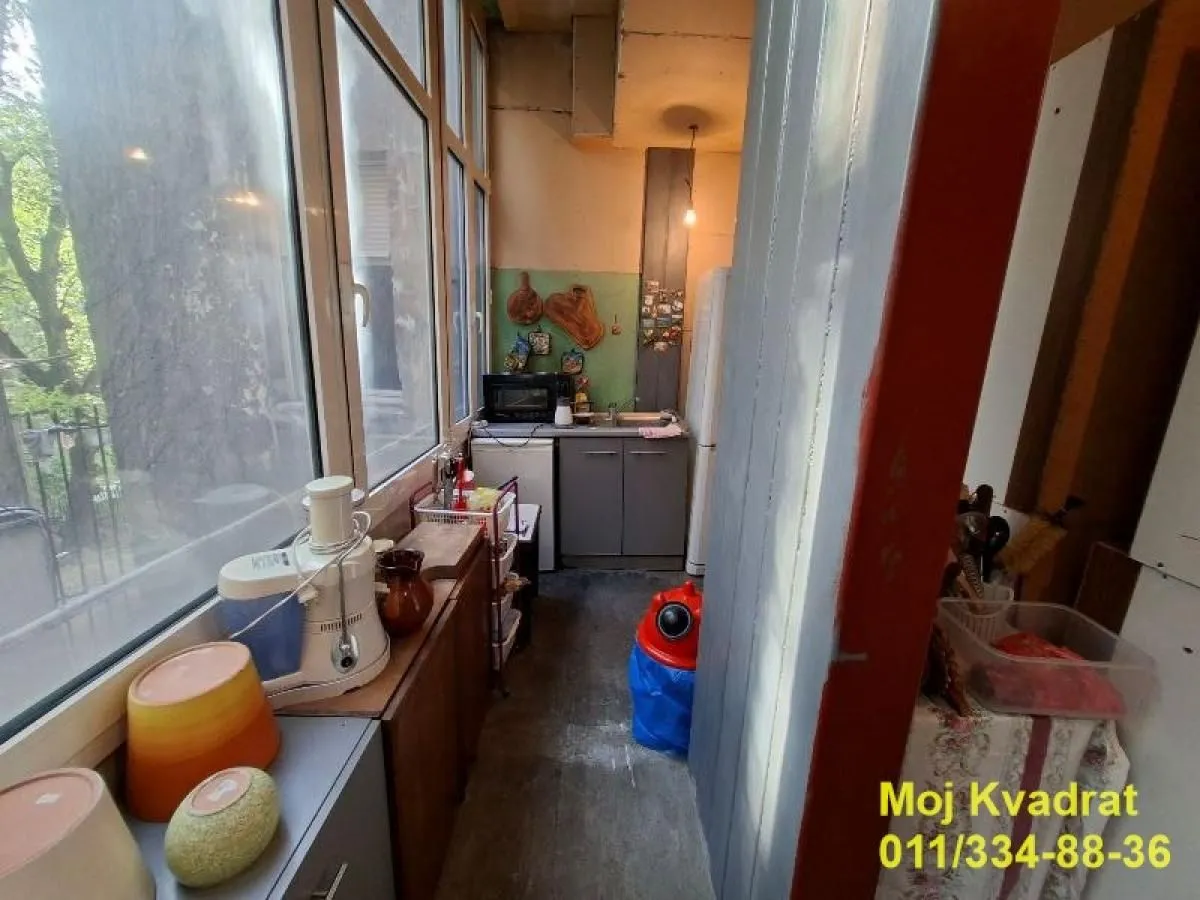 Sale, two bedroom apartment, 86m², Kalenić Pijaca, Vračar Sve Podlokacije