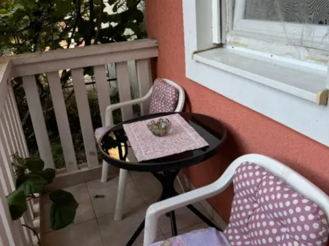 Izdavanje, garsonjera, 30m², Topla, Herceg Novi - image 5