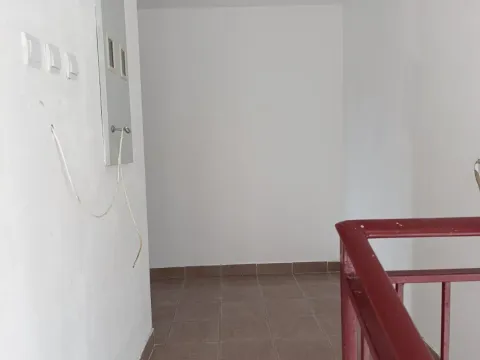 Rent, four bedroom apartment, 100m², Podi, Herceg Novi - image 1