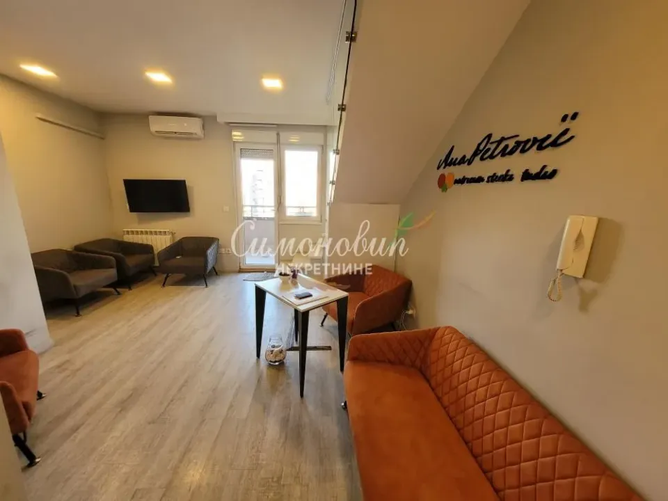 Rent, four bedroom apartment, 118m², Đeram Pijaca, Beograd