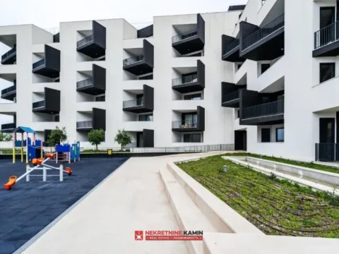 Prodaja, stan, 59m², Bečići, Budva - image 2