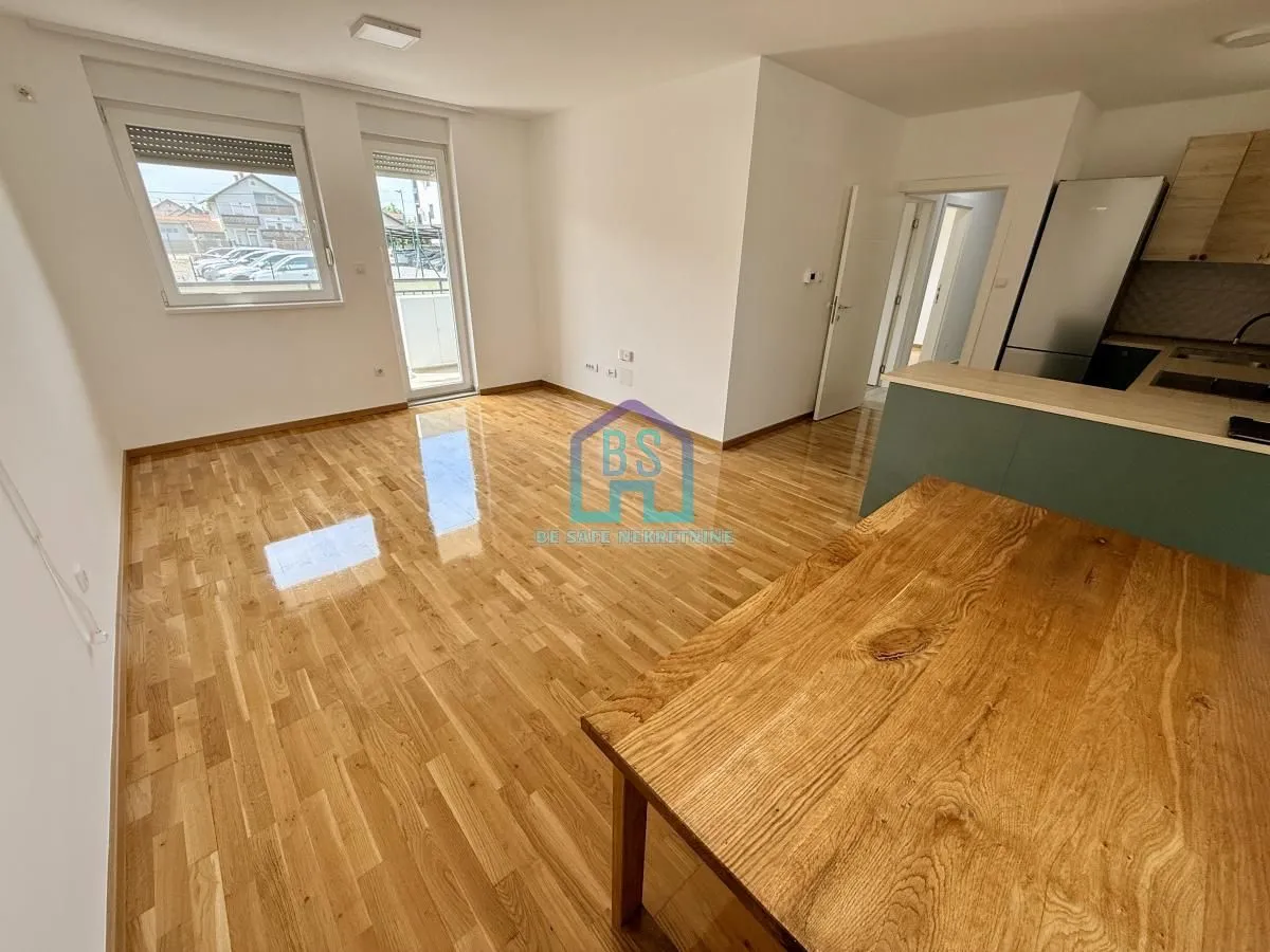 Prodaja, trosoban stan, 74m², Veternik, Novi Sad Sve Podlokacije