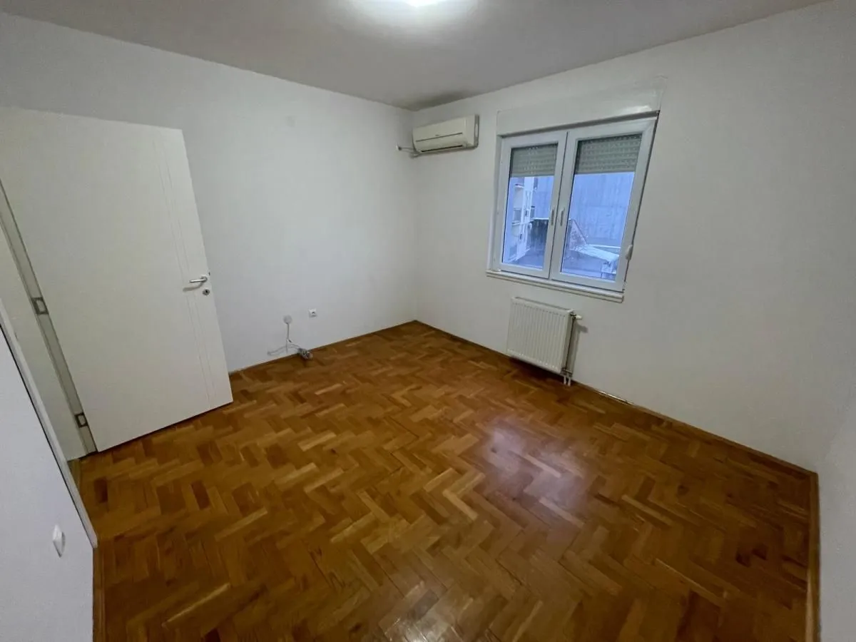 Prodaja, dvosoban stan, 50m², Centar, Novi Sad