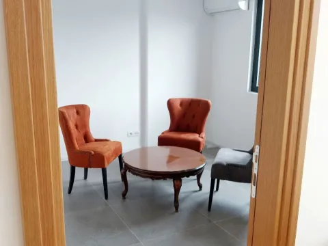 Rent, office space, 120m², Centar, Podgorica - image 3